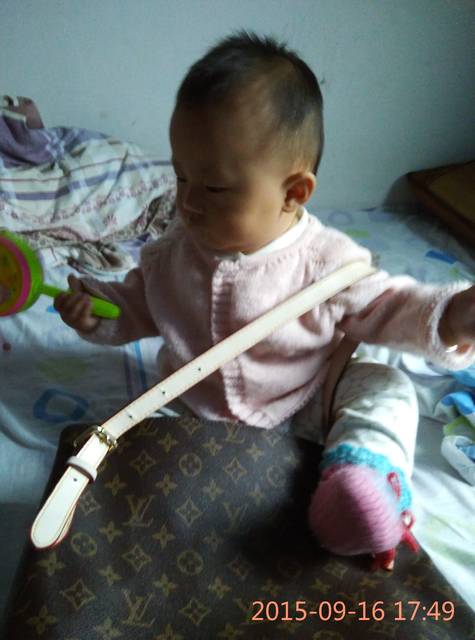 理发_我家宝宝出生时<em>头发</em>很稀,到百天的时候帮