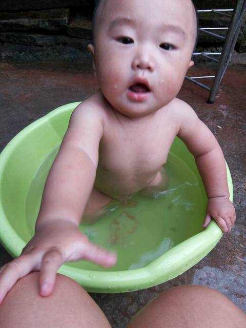 九个半月宝宝拉肚子_我家宝九个半月个拉肚子