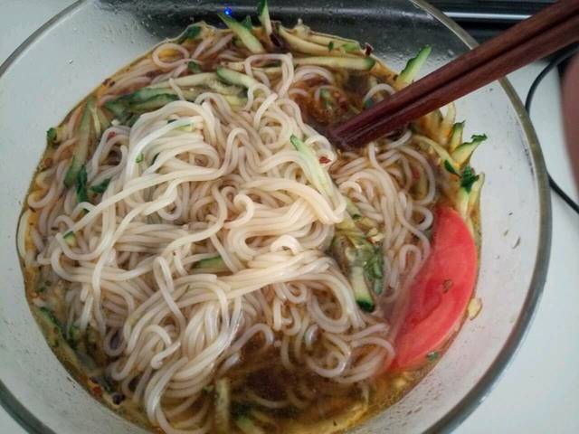 什么样的破壁机好啊_我想买个破壁机,家里的榨