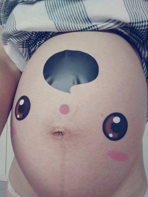 35周+5天,肚子圆鼓鼓的,大家帮忙看看男宝还是