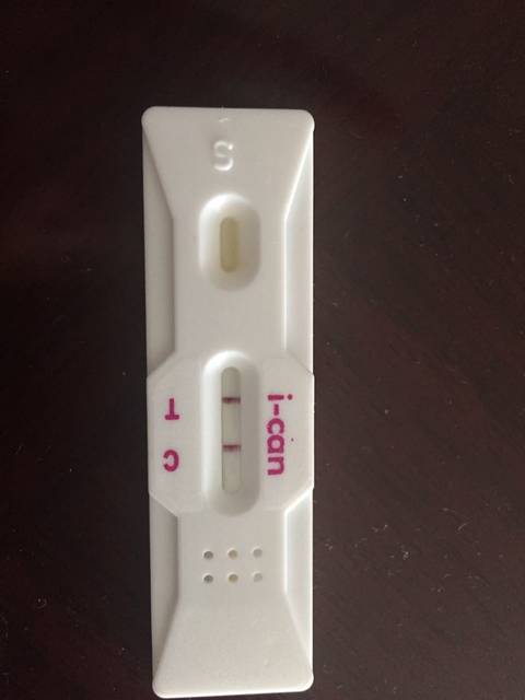 忐忑!第一次测出两道杠,不知道准不准哇_月经