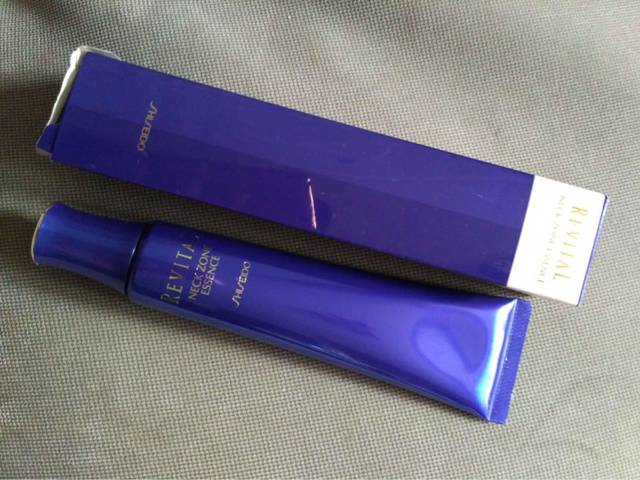 收图!日本代购的资生堂悦薇颈霜到货!