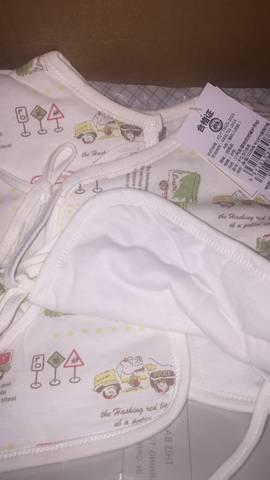 冬天生孩子,在医院那几天孩子穿多厚的小衣服