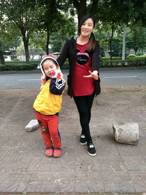 孕31周+4_快32周了肚子好像还不怎么显怀,孕