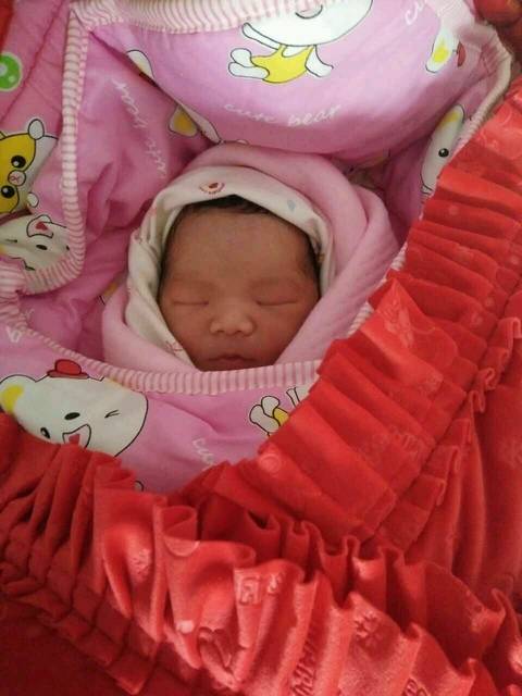 报喜_宝宝提前十几天出生 七斤二两。男宝。