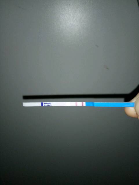 试孕纸怎么看?_这种是什么情况啊?到底是怀孕