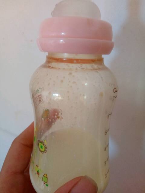 帮忙看看是不是买到假奶粉了,在实体店买的_用