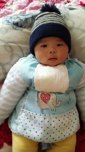 5个多月的宝宝_宝妈们5个月的宝贝还吃夜奶吗