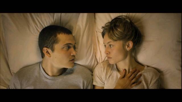 爱恋~_《LOVE》不一样。 它隶属15年戛纳影