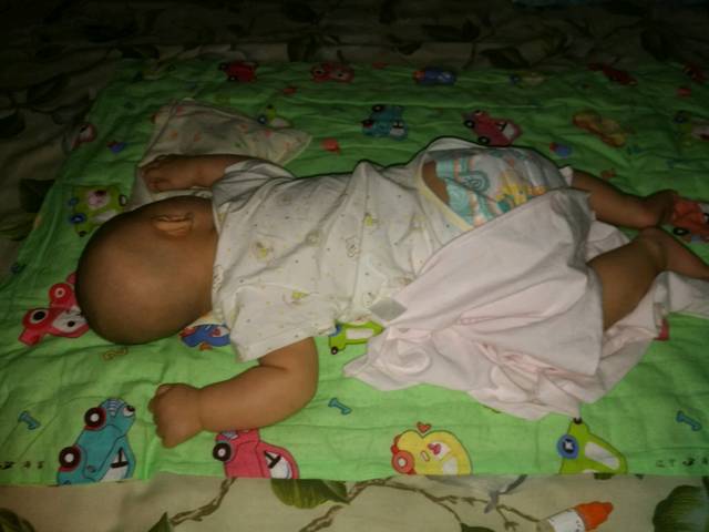 5个月宝宝有没有喜欢趴着睡的?