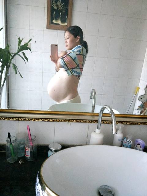 肚子几个月的变化图_还有50天就要生了,附上几