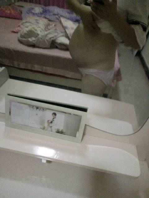 孕晚期宝妈有没有肚子胸部痒的