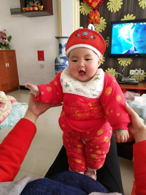 手背上有胎记你版我女生看求一眼图片