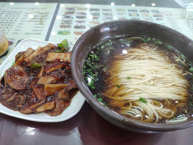 工作餐 酱爆猪肝面