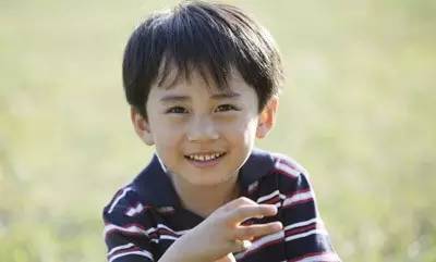 天都要用的小物件,最不容爸妈疏忽!_一个4岁的