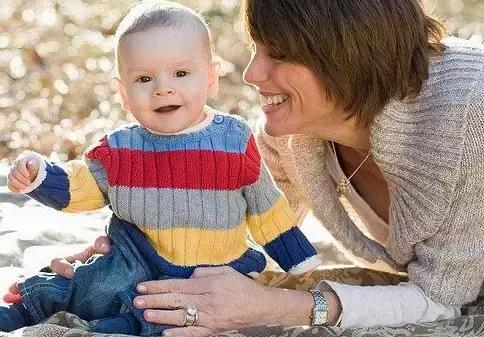 3岁前,必须陪孩子玩的十个亲子游戏