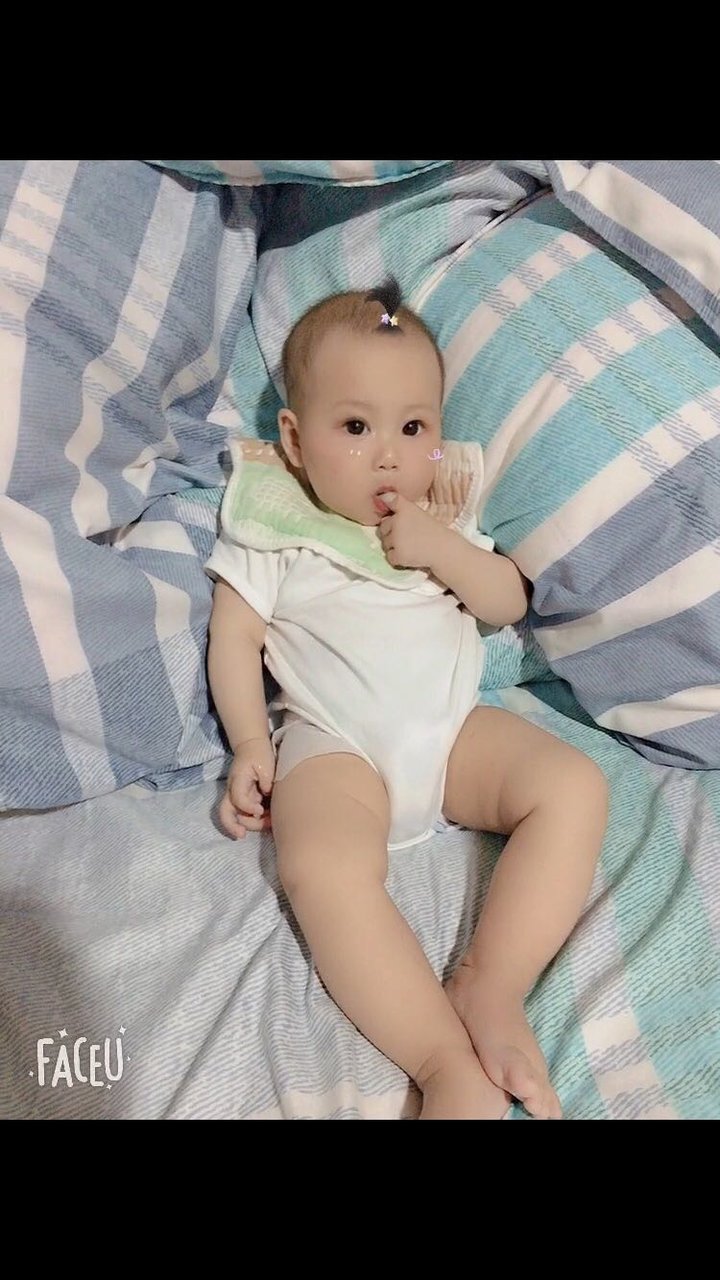 宝宝五个多月啦