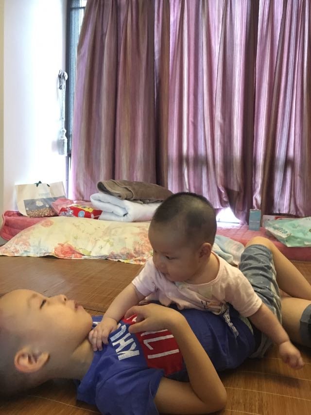 我家小🐷妹已经四个半月了！