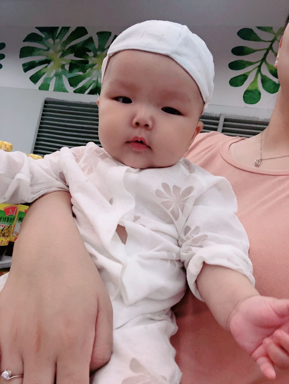 有没有宝宝四个半月才13斤的 纯母乳 就是不长肉