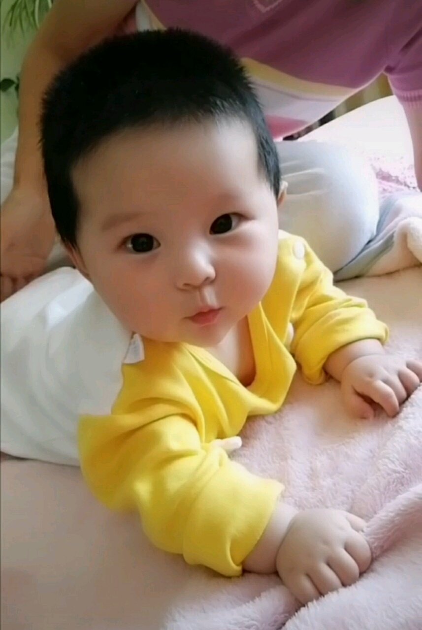 5个月宝宝，不睡觉啊。愁死了。有没有有经验的宝妈传授点经验