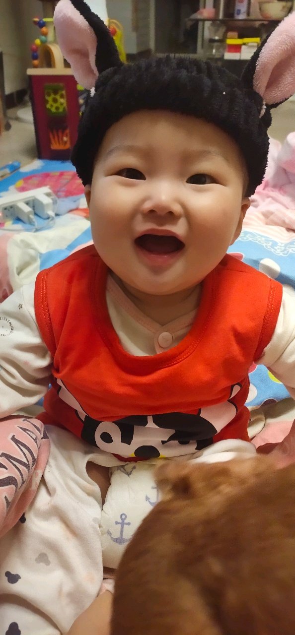 九宫格表情包，😊