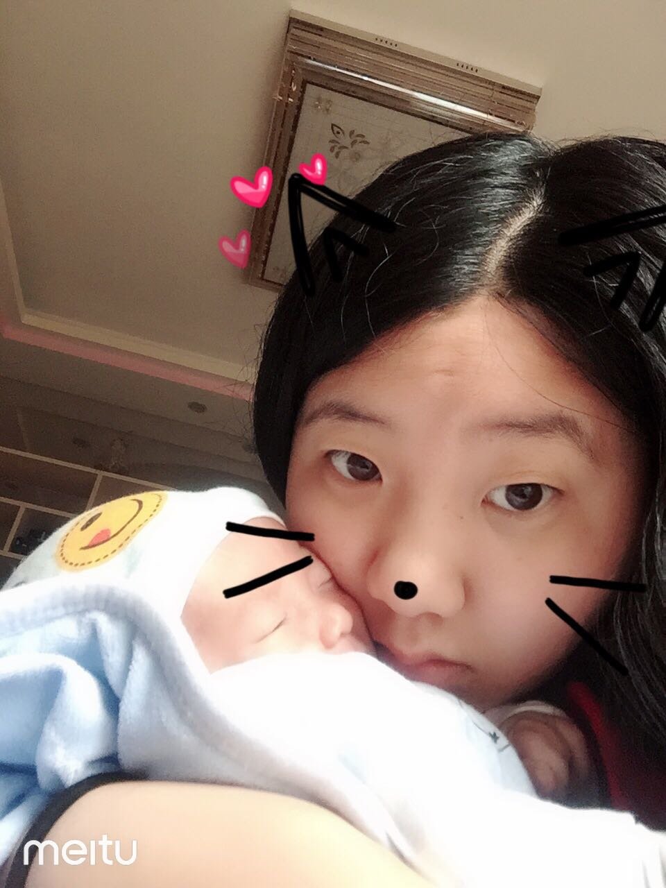 宝宝出生三天左右我被医生吓哭了