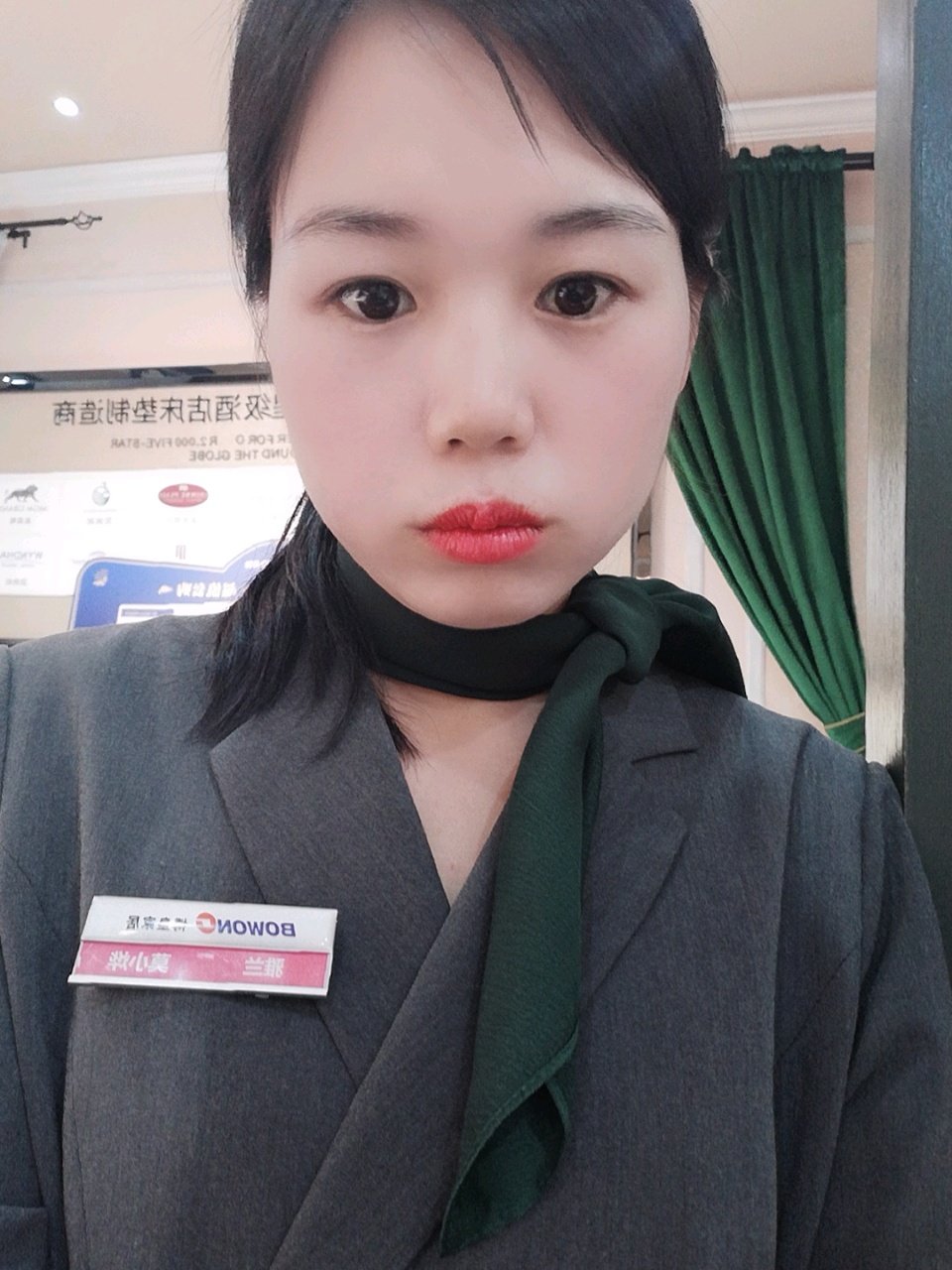 宝贝，一周岁了，还不会走，有一样的吗？