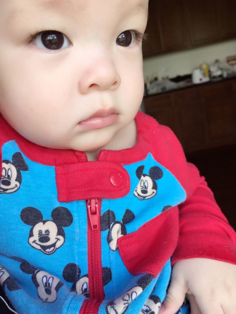 双胞胎崽崽一岁啦！（混血见多了单眼皮混血你见过吗？）